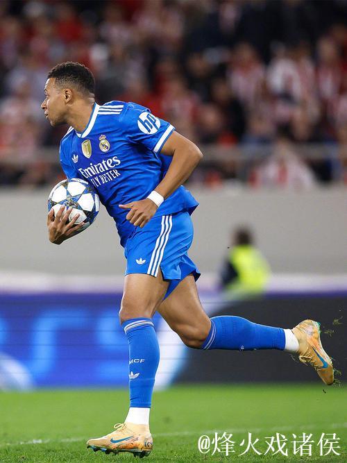 热闻|姆巴佩大四喜创职业生涯纪录!皇马客场4-3 热闻|姆巴佩大四喜创职业生涯纪录!皇马客场4-3